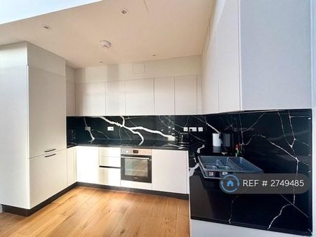 1 bedroom in a flat share to rent - Photo 5