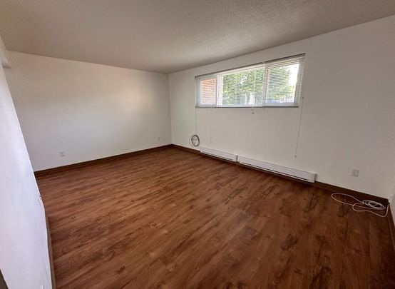 For Lease - 106 Lansdowne Street Unit# 104, Peterborough, Ontario - Photo 1