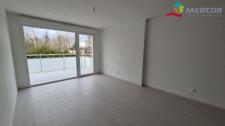 Location Appartement 2 pièces 41m² LINGOLSHEIM 67380 - Photo 2