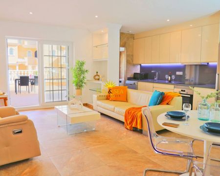 LUXURY APARTMENT, 2 BEDROOMS AND 1 BATHROOM - Foto 3