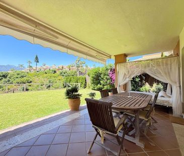 Luxury Semidetached House for rent in Marbella Del Este, Andalusia - Photo 2