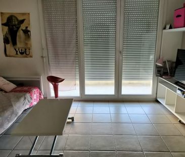 CAEN QUARTIER BEAULIEU STUDIO MEUBLE AVEC BALCON ET PARKING libre 3... - Photo 3