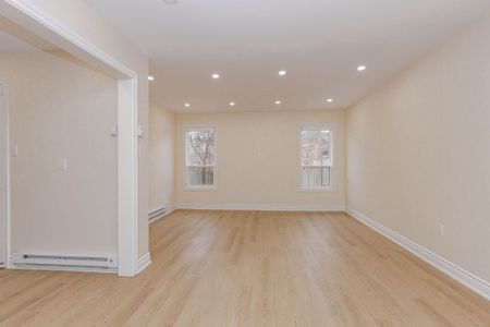 For Lease - 2289 Munn's Avenue, Oakville, Ontario - Photo 2