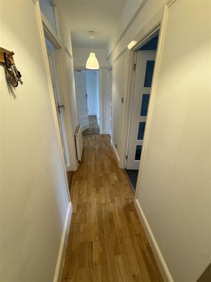 2 Bedroom Flat - Photo 1