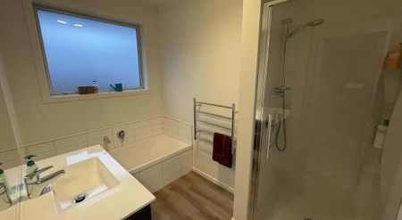 4 Bedroom Family home Winter 2026 - Photo 5