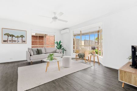 Chic Modern Living in Private Setting! - Photo 5