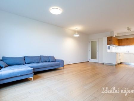 Pronájem bytuRenting an apartment 3+kk, 83 m2 - Photo 2