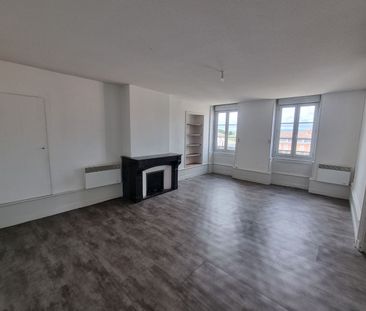 Location Appartement 4 pièces 130m² PONT DE VAUX 01190 - Photo 2
