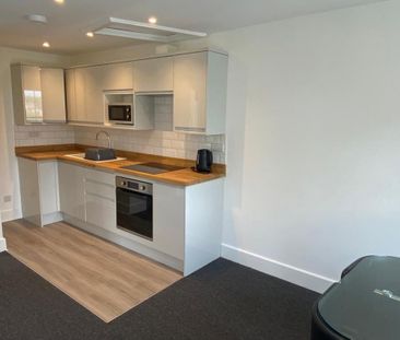 2 bedroom flat to rent - Photo 3