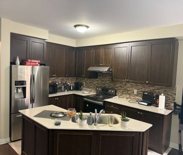 For Lease - 61 Hogan Manor Drive, Brampton, Ontario - Photo 6