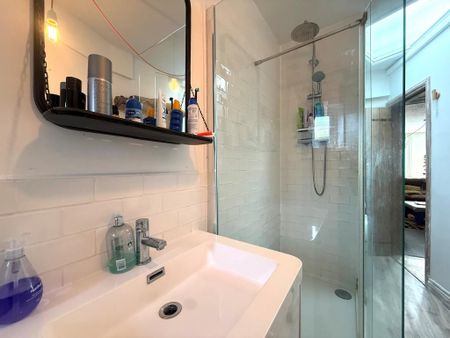 2 bedroom terraced house to rent - Photo 3