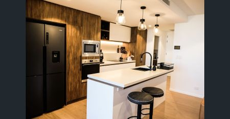 Modern Fully Furnished 2-Bed Apartment with Rooftop Pool - Photo 4