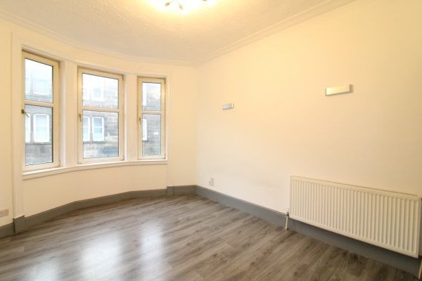 Espedair Street, Paisley - Photo 1