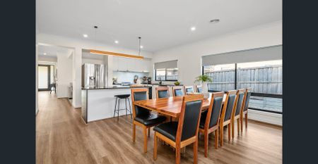 Beautiful, as new Family Home - Photo 2