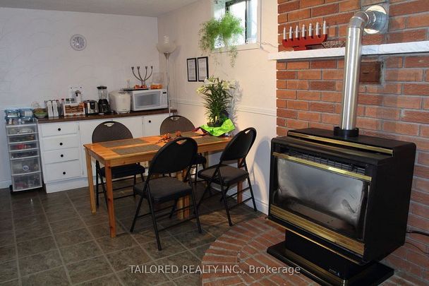 For Lease - 8 Kitching Drive Unit# Lower, East Gwillimbury, Ontario - Photo 1