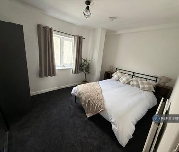 1 bedroom in a house share to rent - Photo 3