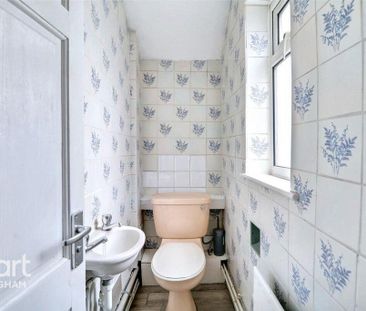 1 bedroom coach house to rent - Photo 4