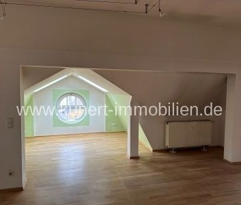 Exklusive 2-Raum-DG-Wohnung mit herrlichem Ausblick über die halles... - Foto 1