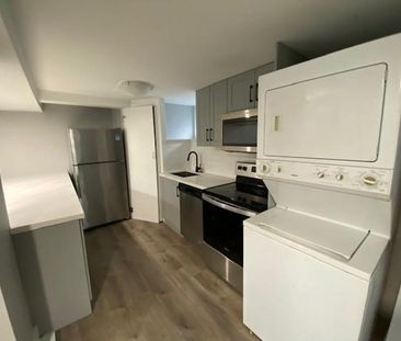 892 Victoria - Lower Unit - Renovated 2 Bedroom Basement Suite - Photo 1