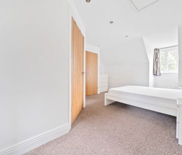 3 bedroom terraced house to rent - Photo 6