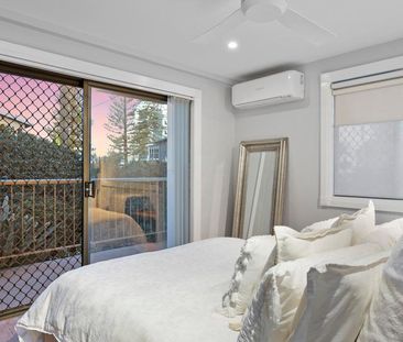 PICTURESQUE COASTLINE AT YOUR DOOR - RENT INCREASED TO $950/WEEK FR... - Photo 3