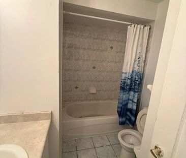 38 Glacier Crescent - Photo 3