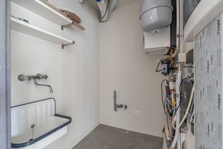 GELIJKVLOERS APPARTEMENT VAN 120 m² MET DRIE SLAAPKAMERS - UITSTEKENDE LIGGING - Photo 5