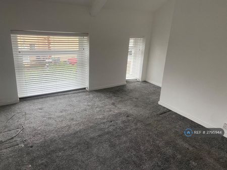 2 bedroom semi-detached house to rent - Photo 3