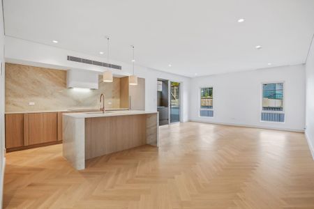 Brand New, Designer Luxury 3-4 Bedroom, 3 Bathroom, 2 Car Basement Parking, Sun-Kissed Family Home, Conveniently Located in a Dress Circle Location - Photo 5