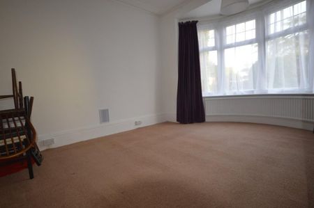 North Road, Hythe, CT21 4AS - Photo 4