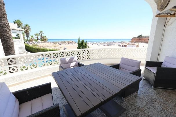 Luxury 5 room Detached House for rent in Cabo Roig, Valencia - Photo 1