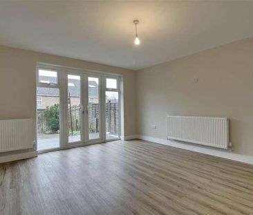 Howerts Close, Warsash, Southampton, SO31 - Photo 2