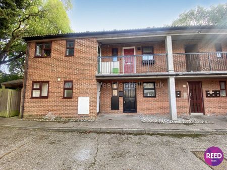 Wordsworth Court, Chelmsford - Photo 4