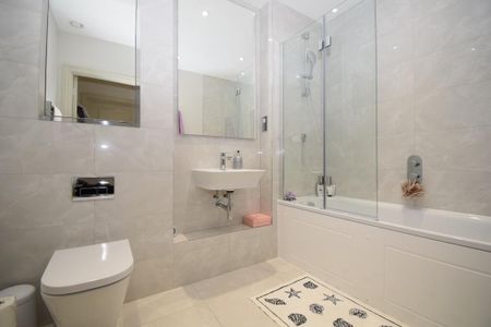 2 bedroom apartment to rent - Photo 5