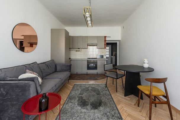 Filtry|Po remoncie|Kamienica|Balkon|2,9 m wysokie 38 m² - Photo 1