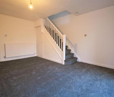 2 bedroom semi-detached house to rent - Photo 2