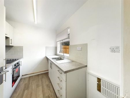 1 bedroom maisonette to rent - Photo 4
