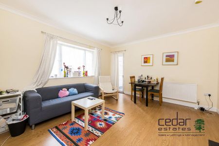 2 bedroom flat to rent - Photo 2
