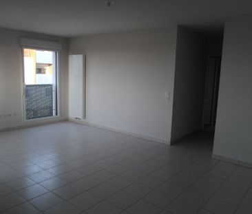 Location Appartement 3 pièces 69m² - Photo 2