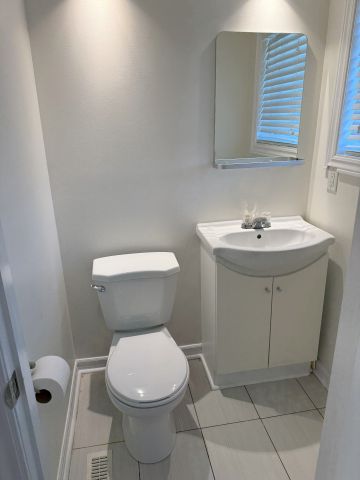 For Lease - 269 Dunsmore Lane, Barrie, Ontario - Photo 3