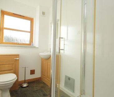 3 bedroom detached house to rent - Photo 6