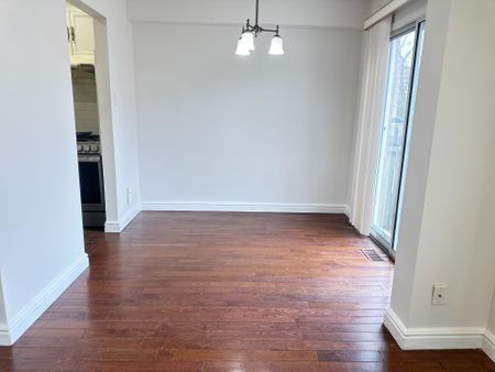 For Lease - 152 Observatory Lane, Richmond Hill, Ontario - Photo 3