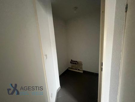 Location Appartement 4 pièces 81m² TOULOUSE 31200 - Photo 3