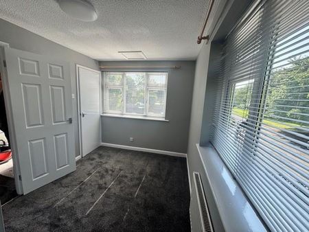 2 bedroom semi-detached house to rent - Photo 3