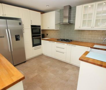 2 bedroom terraced house to rent - Photo 4