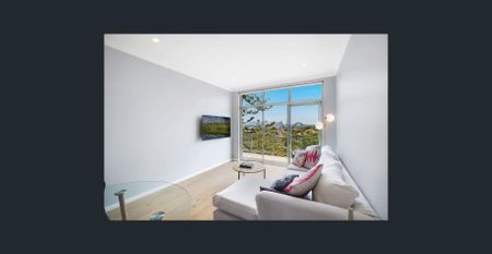 MAGICAL HARBOUR VIEWS AND A PRIZED VILLAGE POSITION - Photo 3