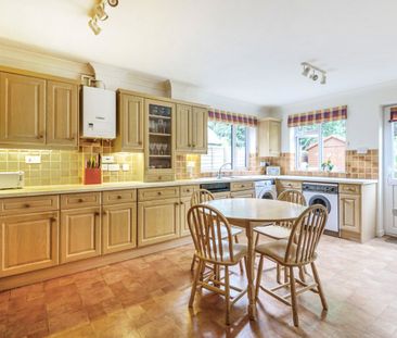 4 bedroom detached house to rent - Photo 6