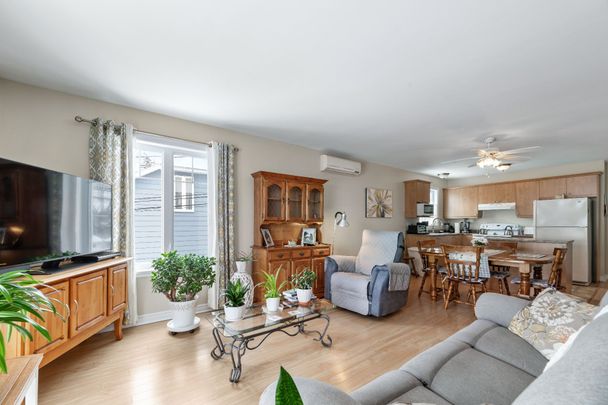 398 Rue Jeanne Mance, Salaberry-de-Valleyfield, QC J6T - Photo 1