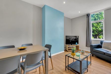 6 bedroom house to rent - Photo 2