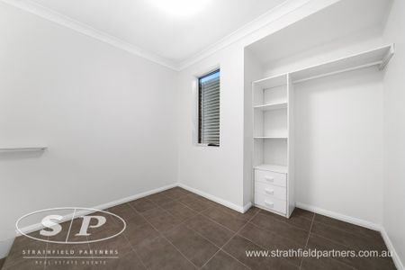 3/20a Centenary Road, Merrylands NSW 2160 - Studio For Rent | Domain - Photo 2